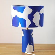 Load image into Gallery viewer, Blue and white lamp base 1
